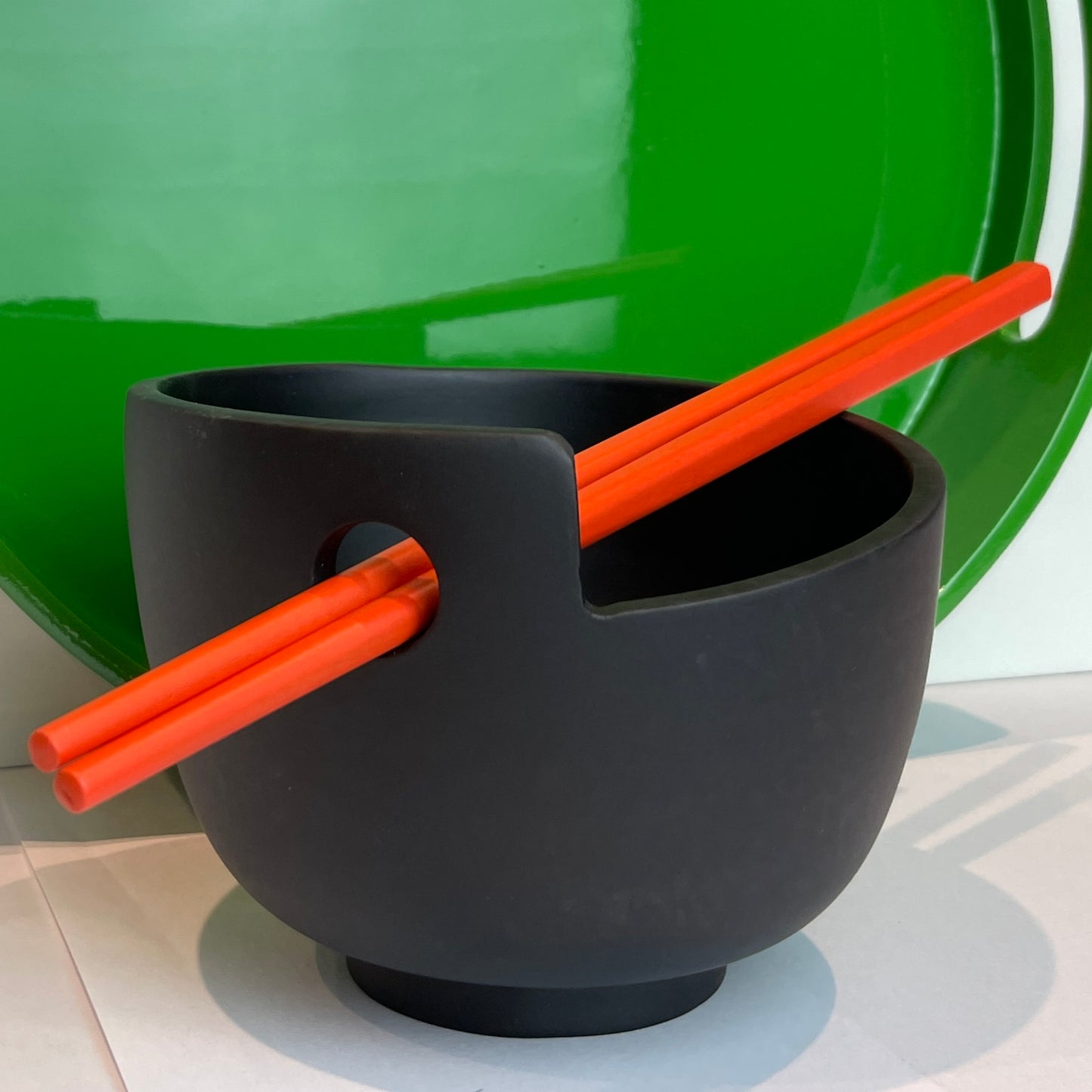Small Lacquer Noodle Bowl (single hole) with Chopsticks