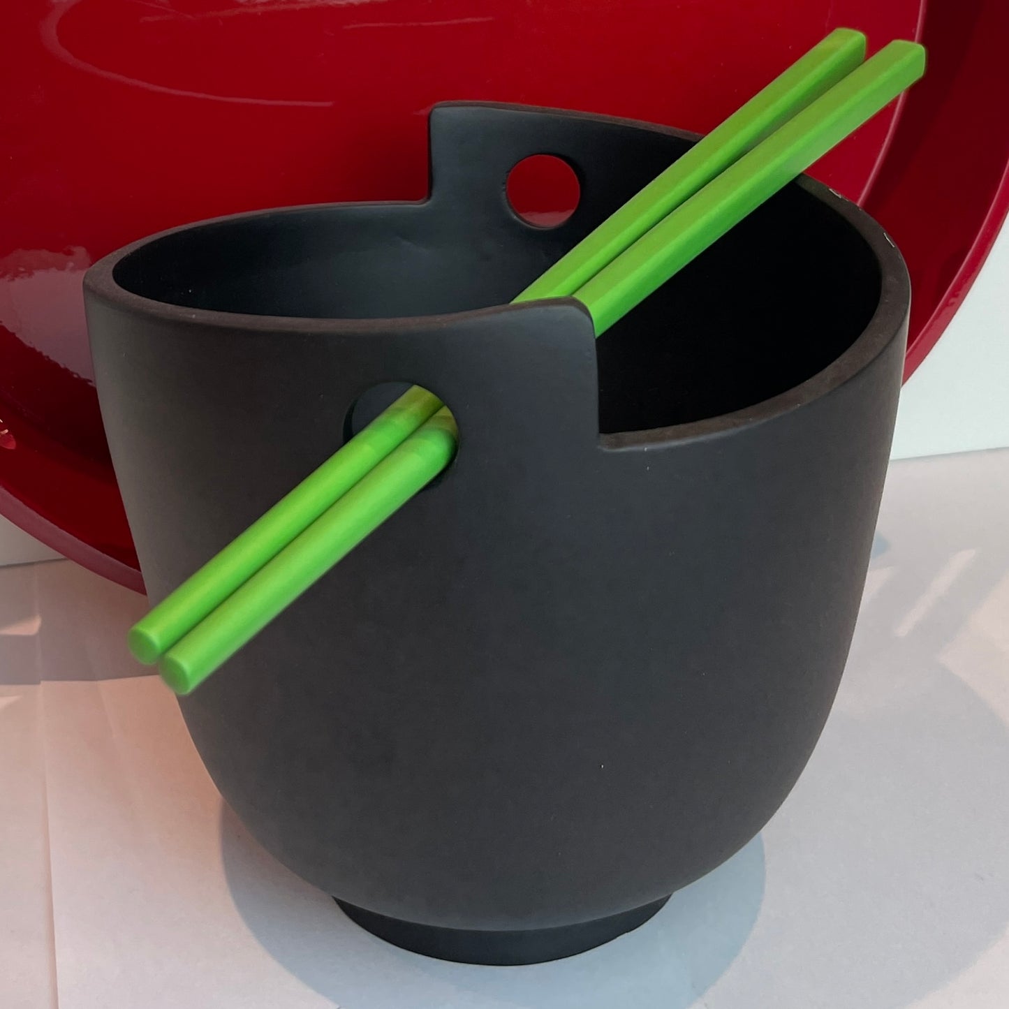 Medium Lacquer Noodle Bowl (double hole) with Chopsticks
